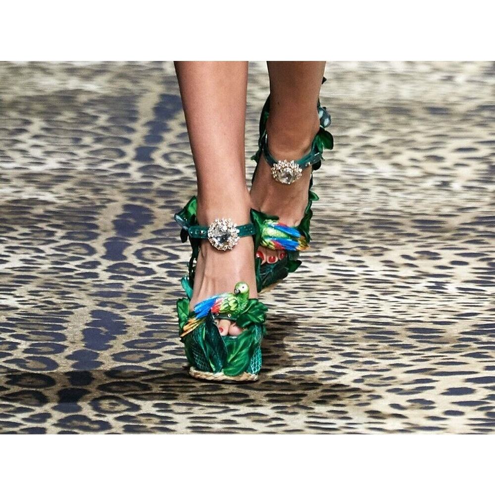 Dolce & Gabbana Jungle Parrot High Heel Wedge Sandals (IT 38, US8) RRP $6,395 - Picture 3 of 13